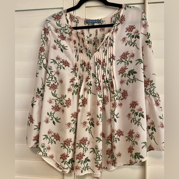 Layered With Love Pink Floral Blouse Split Neck Bell Sleeves Size XL - Picture 1 of 5